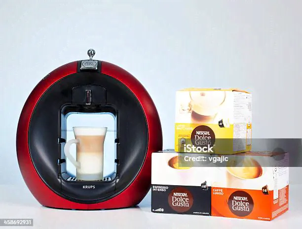 Krups Nescafe Dolce Gusto Circolo Для Приготовления Кофе Nespresso И Капсул — стоковые фотографии и другие картинки Nescafe